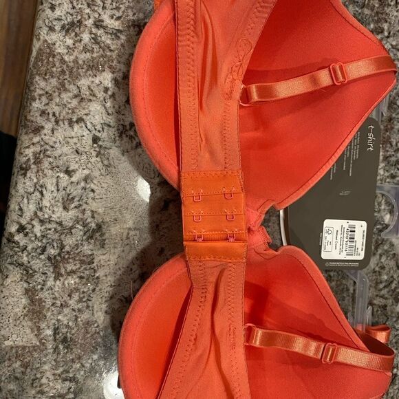 40DDD Bras all coral color - Picture 2 of 2